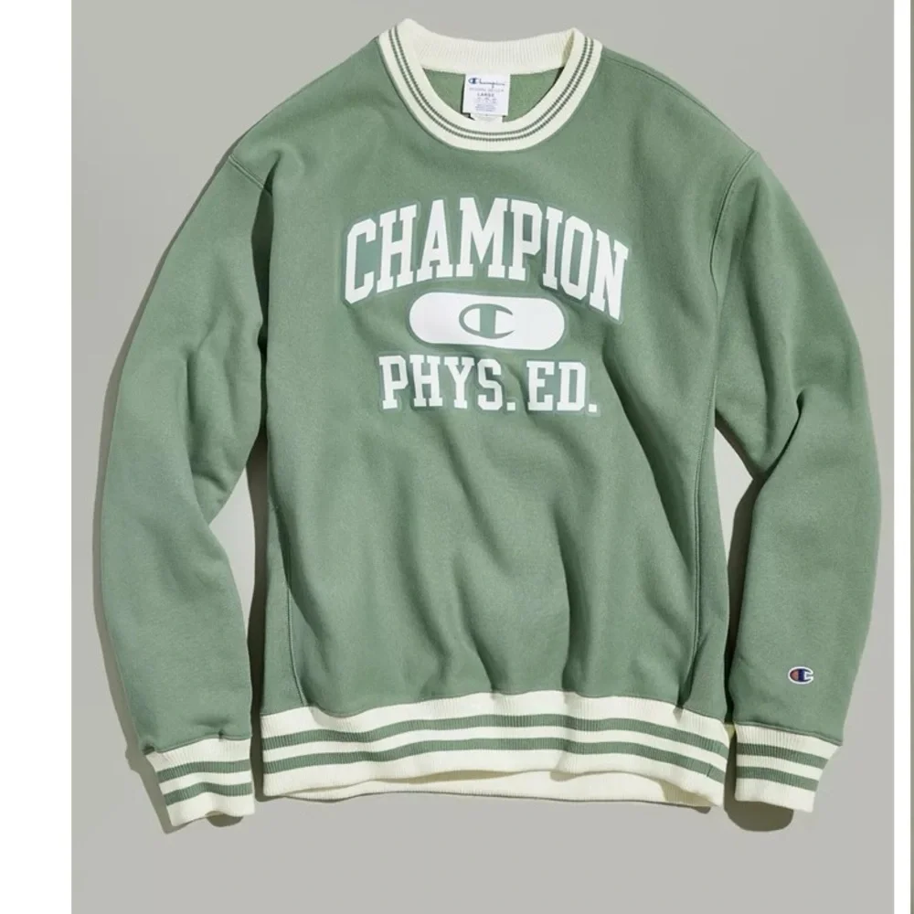 Champion team reverse wave Green Crewneck Sweater with Varsity Style Sz:M